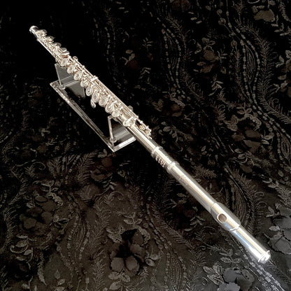 Amadeus 680 #2302359 Pre-Owned Flute