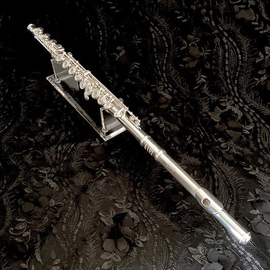 Amadeus 680 #2302359 Pre-Owned Flute